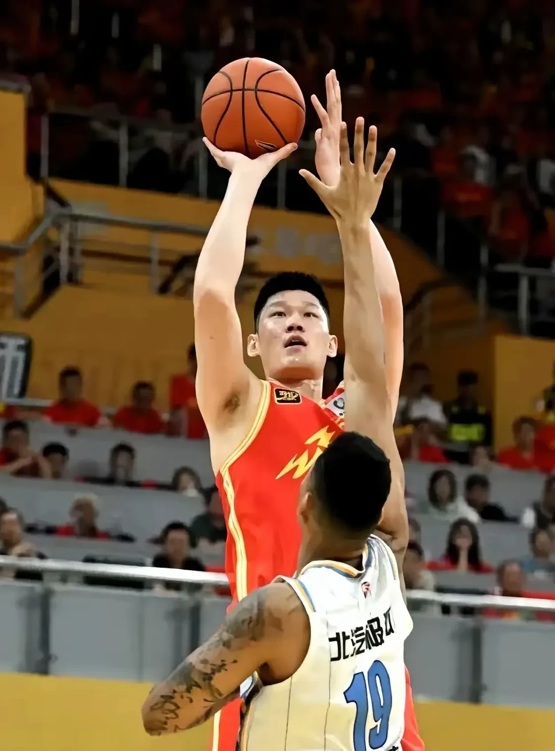 开云体育官网-热火横扫辽宁队，胡金秋状态火热