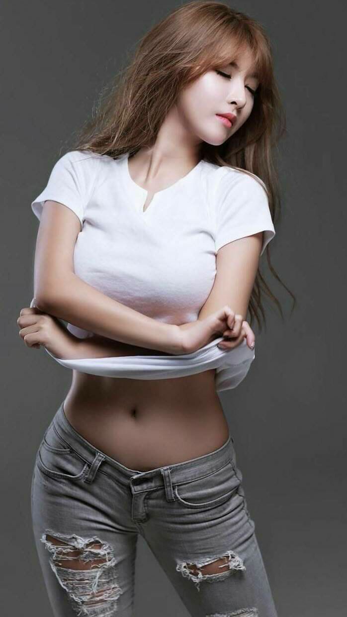 虎口拔牙，当沙漠绿鹰在沙丘上筑起堡垒，卢卡库的闪电成为F组唯一的光